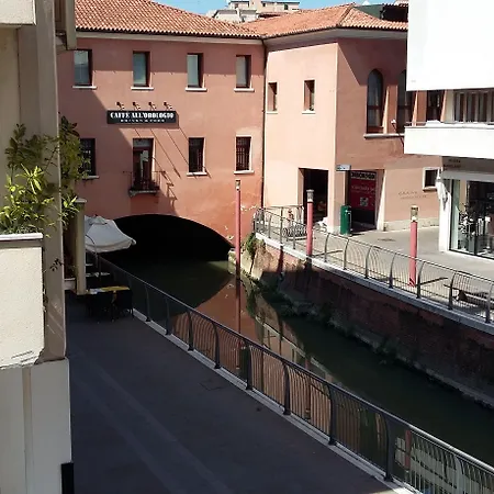 Venice Bella